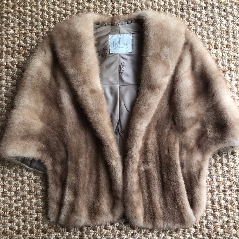 Vintage 1950’s Mink Capelet or Stole with Pockets